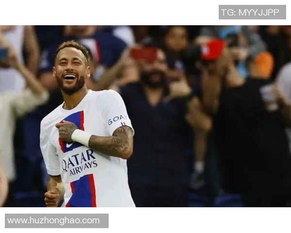 内马尔加盟法甲巴黎圣日耳曼，创下历史转会纪录，球迷狂欢不已