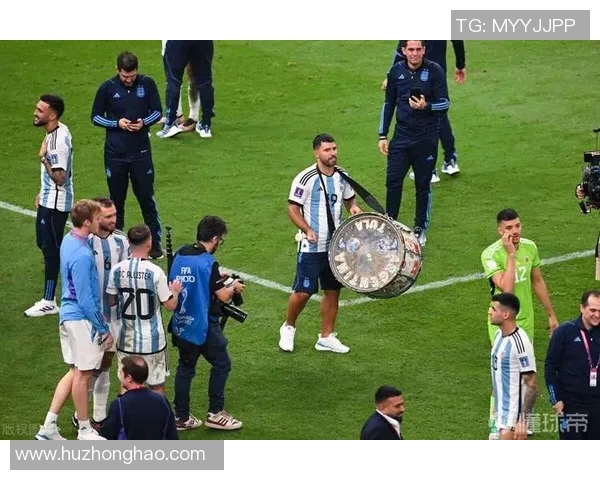 阿圭罗在国家队比赛中斩获关键进球,赢得球迷赞誉